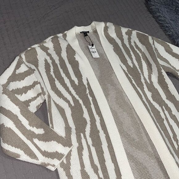 Express | snake print sweater - Picture 3 of 4